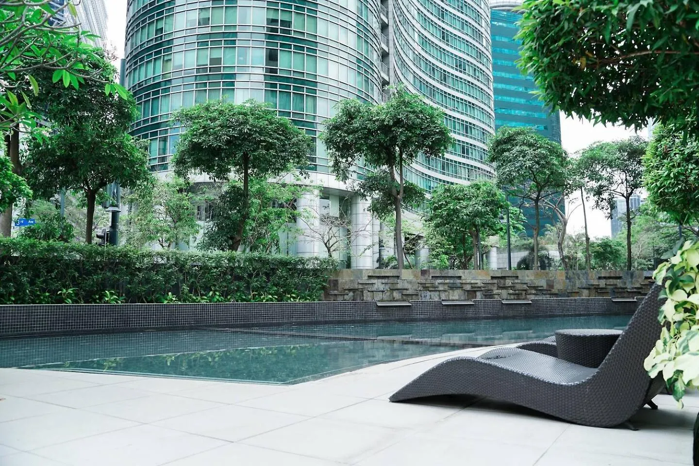 Apartment Gora Studio In Avant Bgc Parking With Fee Manila